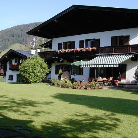 Pension Landhaus Gasteiger Hotel Kitzbühel Buitenkant foto