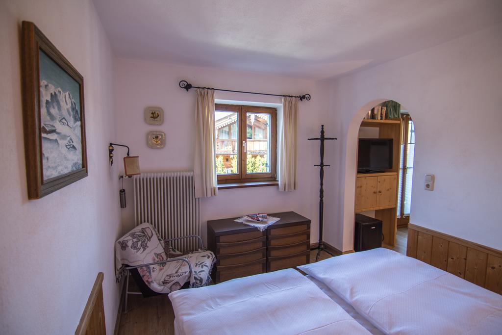 Pension Landhaus Gasteiger Kitzbühel Buitenkant foto