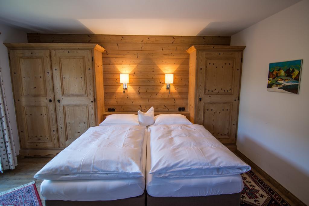 Pension Landhaus Gasteiger Kitzbühel Buitenkant foto