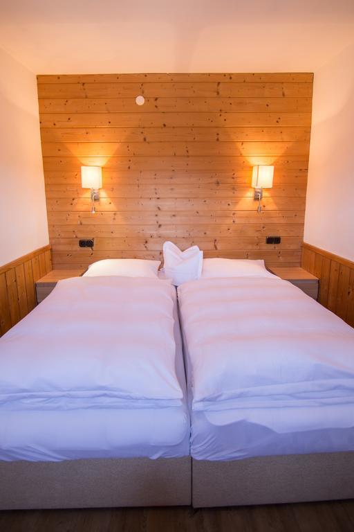 Pension Landhaus Gasteiger Kitzbühel Buitenkant foto